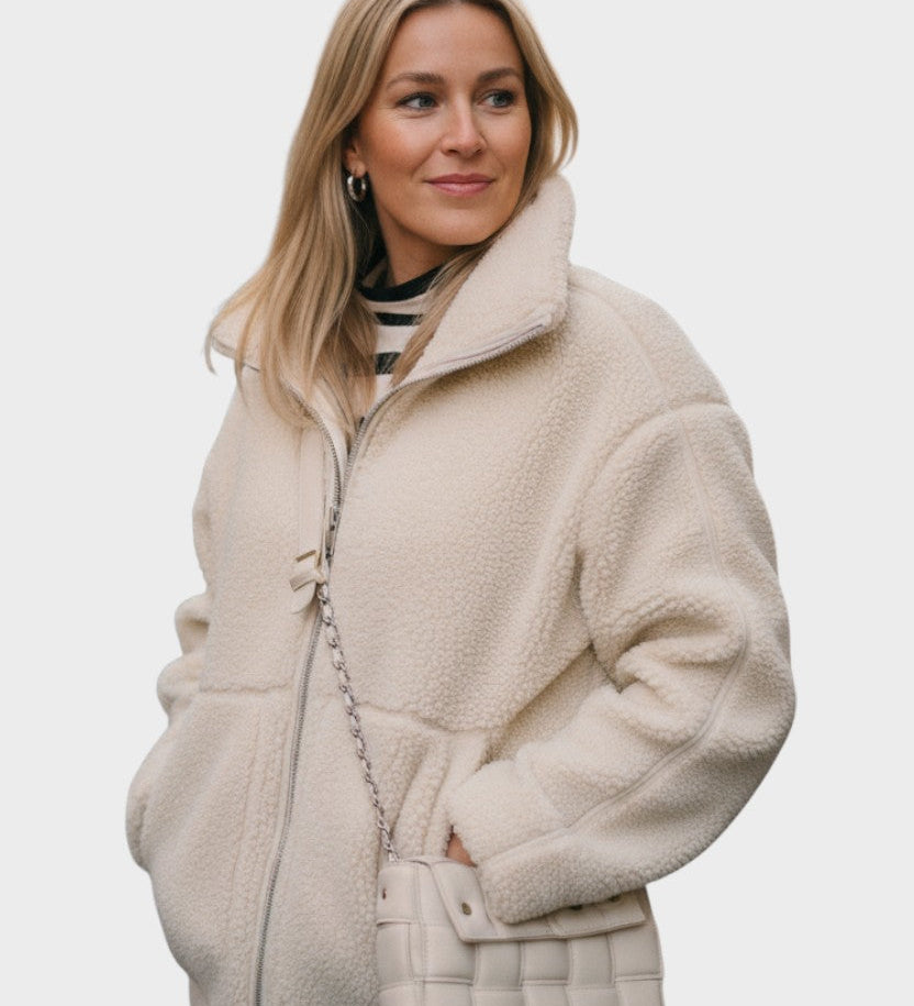 Kaja™ | Elegantne tekkkeep